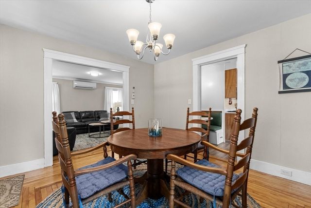 6 Davis Way, Worcester, MA 01604
