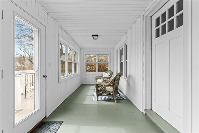 6 Davis Way, Worcester, MA 01604