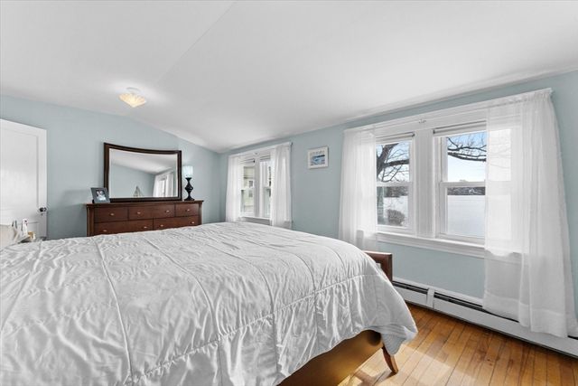 6 Davis Way, Worcester, MA 01604