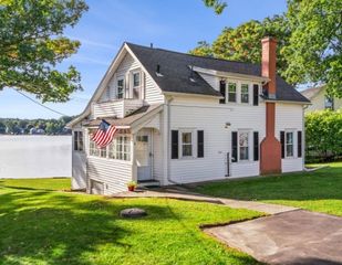 6 Davis Way, Worcester, MA 01604