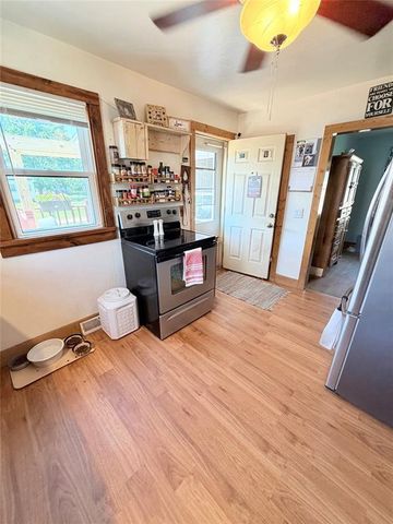1220 Barron Street, Eau Claire, WI 54703