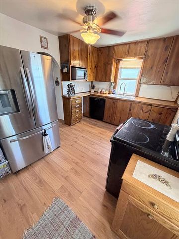 1220 Barron Street, Eau Claire, WI 54703