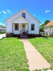 1220 Barron Street, Eau Claire, WI 54703