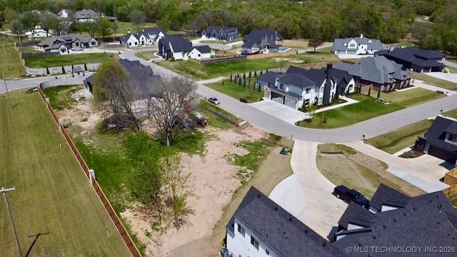 11544 S 32nd West Avenue, Jenks, OK 74037
