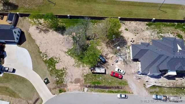 11544 S 32nd West Avenue, Jenks, OK 74037