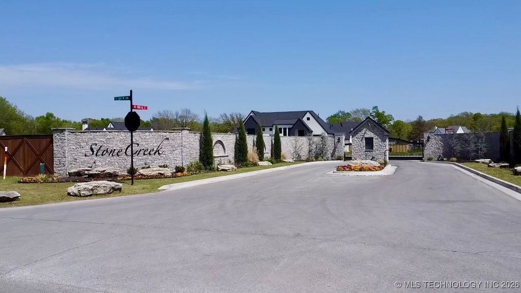 11544 S 32nd West Avenue, Jenks, OK 74037