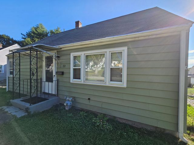 22 Winchester Ave, Worcester, MA 01603
