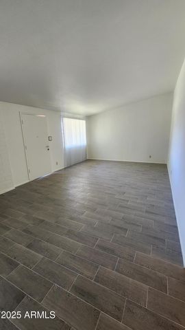 10582 W OAKMONT Drive, Sun City, AZ 85351