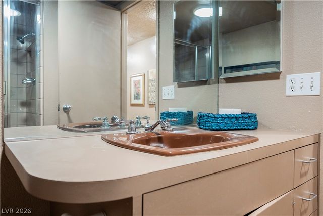 3823 Sinclair Street, Las Vegas, NV 89121