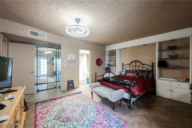 3823 Sinclair Street, Las Vegas, NV 89121