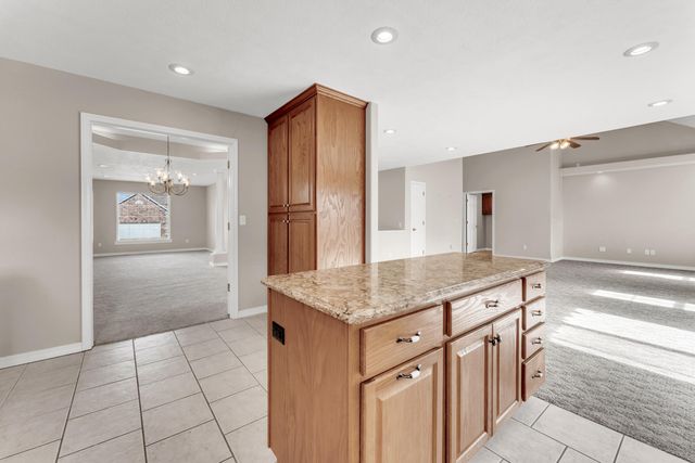 1518 W Stagecoach Court, Nixa, MO 65714