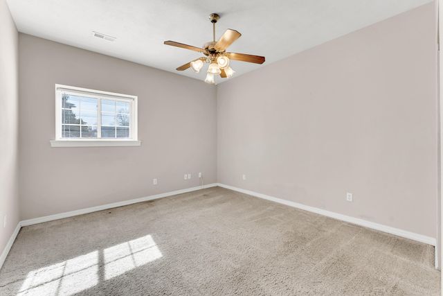 1518 W Stagecoach Court, Nixa, MO 65714