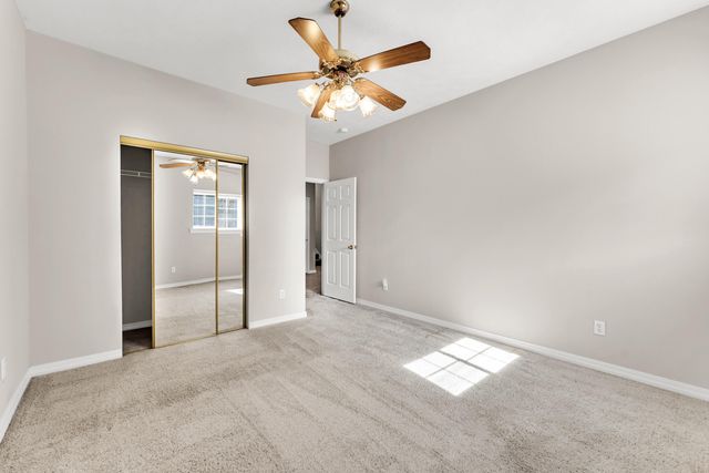 1518 W Stagecoach Court, Nixa, MO 65714