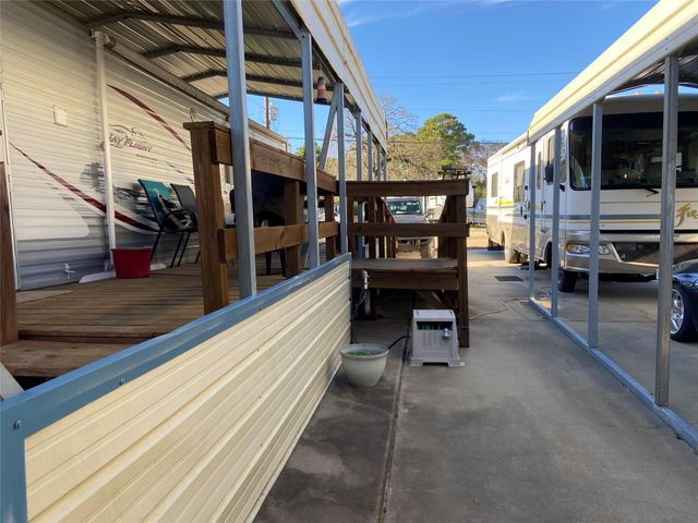 259 Care Center Drive, Livingston, TX 77351