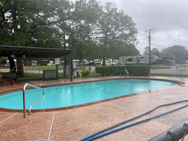 259 Care Center Drive, Livingston, TX 77351