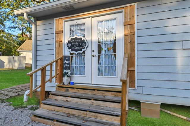 259 Care Center Drive, Livingston, TX 77351