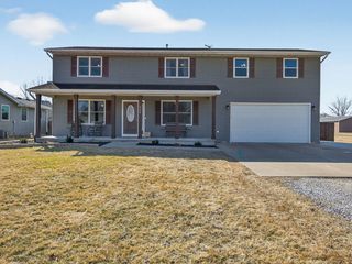 955 E 4th Street, Coal City, IL 60416