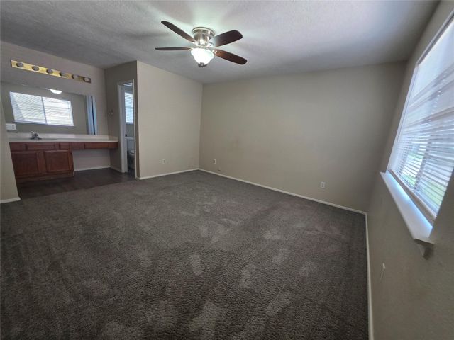 2777 Forest Point Drive, League City, TX 77573