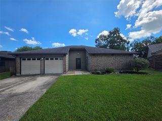 2777 Forest Point Drive, League City, TX 77573