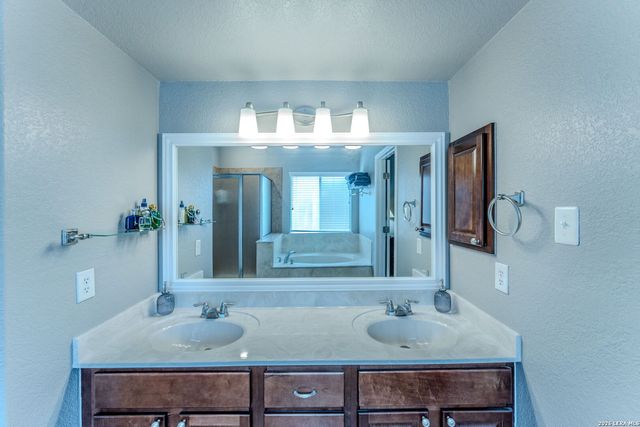 26227 LOST CREEK WAY, Boerne, TX 78015