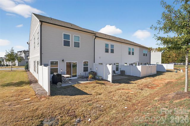 13008 Suncreek Terrace, Charlotte, NC 28214