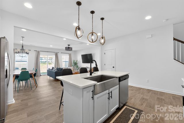 13008 Suncreek Terrace, Charlotte, NC 28214