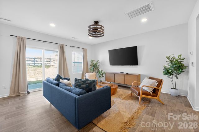 13008 Suncreek Terrace, Charlotte, NC 28214