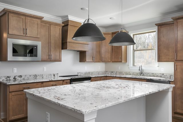 40 Snow Line Lane, Ooltewah, TN 37363