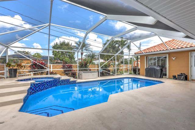 2725 SW Somber Road, Port St Lucie, FL 34953