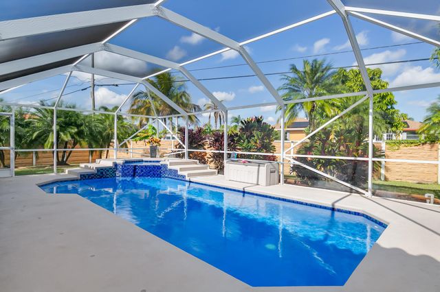 2725 SW Somber Road, Port St Lucie, FL 34953