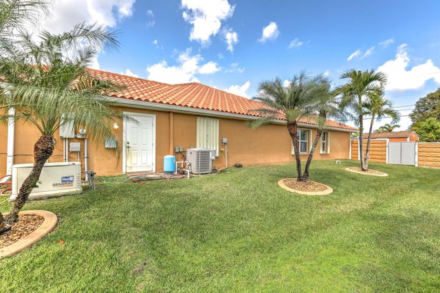 2725 SW Somber Road, Port St Lucie, FL 34953