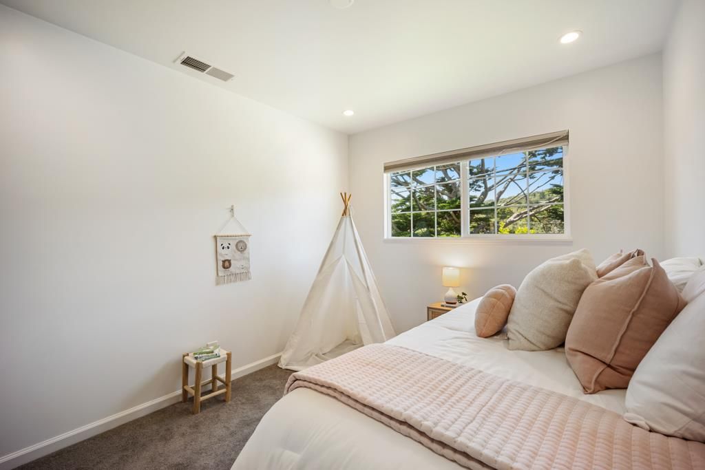 property-img