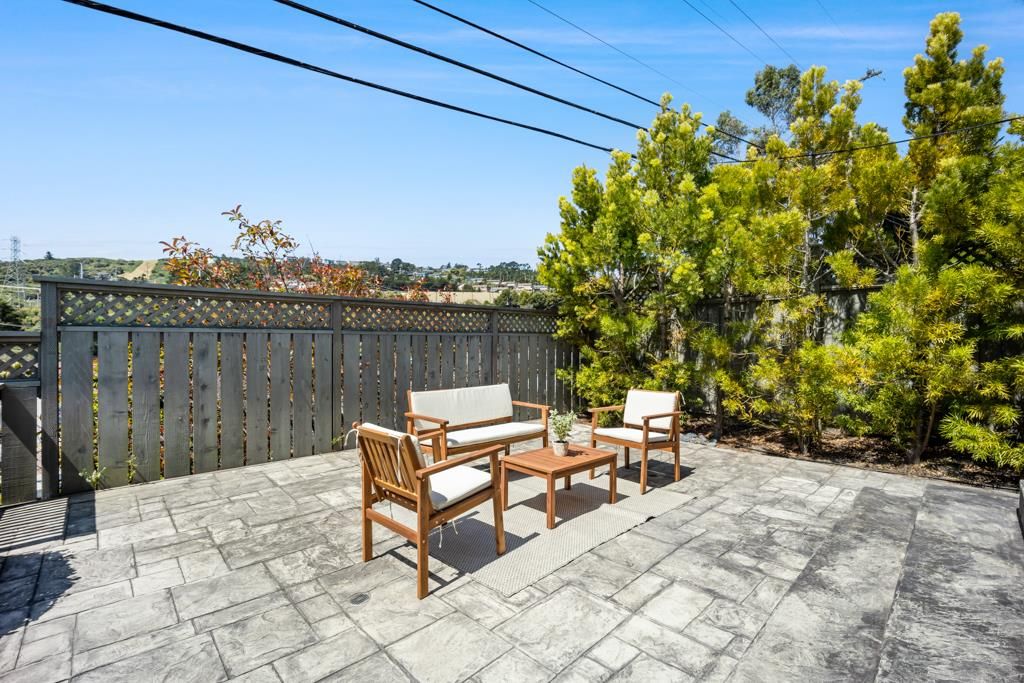 property-img