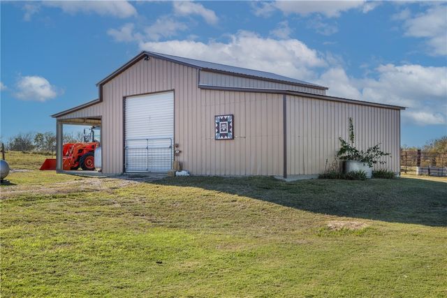 2232 FM 975, Caldwell, TX 77836