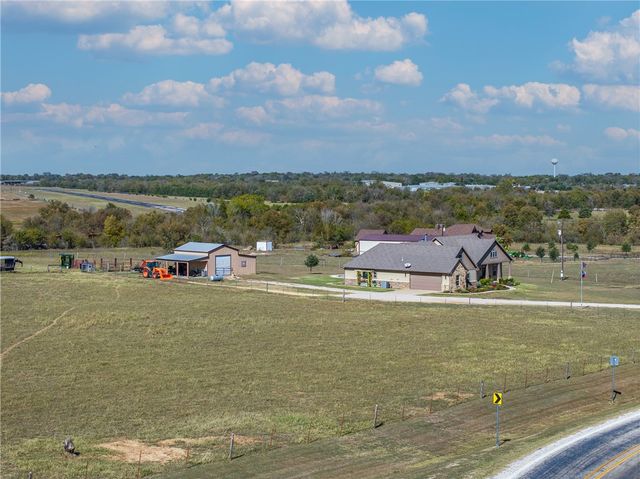 2232 FM 975, Caldwell, TX 77836