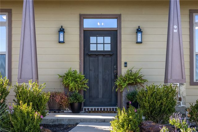 2232 FM 975, Caldwell, TX 77836