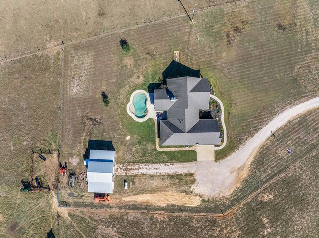 2232 FM 975, Caldwell, TX 77836