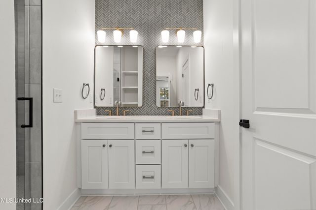 1708 Pelican Avenue, Ocean Springs, MS 39564