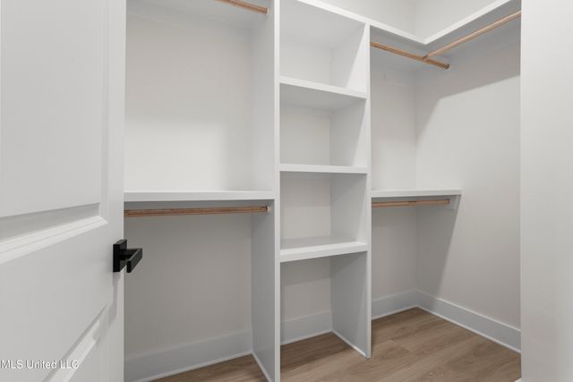 1708 Pelican Avenue, Ocean Springs, MS 39564