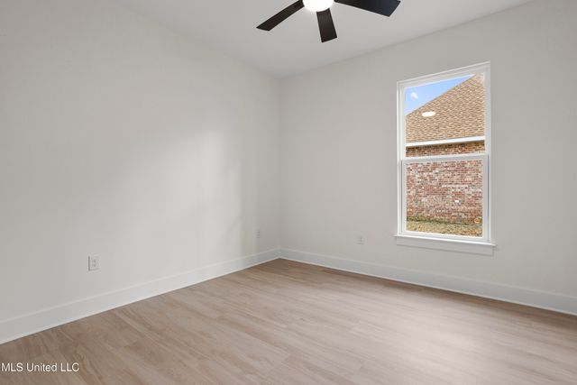 1708 Pelican Avenue, Ocean Springs, MS 39564