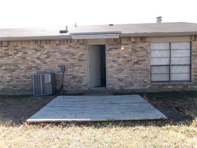 1426 Independence Trail, Grand Prairie, TX 75052