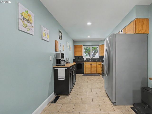 25 Ne 192nd Ave, Portland, OR 97230