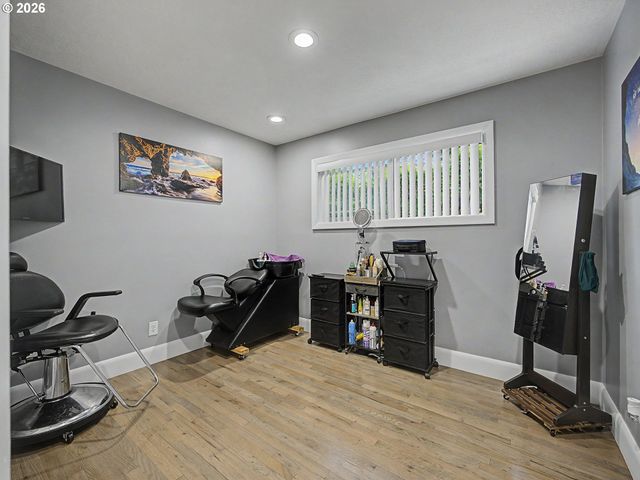 25 Ne 192nd Ave, Portland, OR 97230