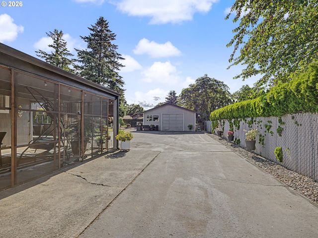 25 Ne 192nd Ave, Portland, OR 97230