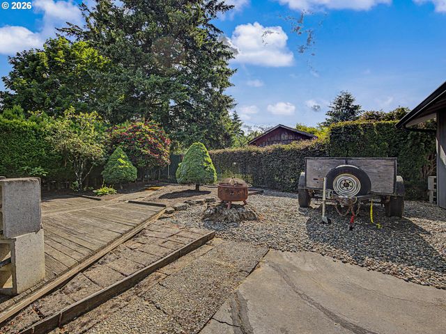 25 Ne 192nd Ave, Portland, OR 97230
