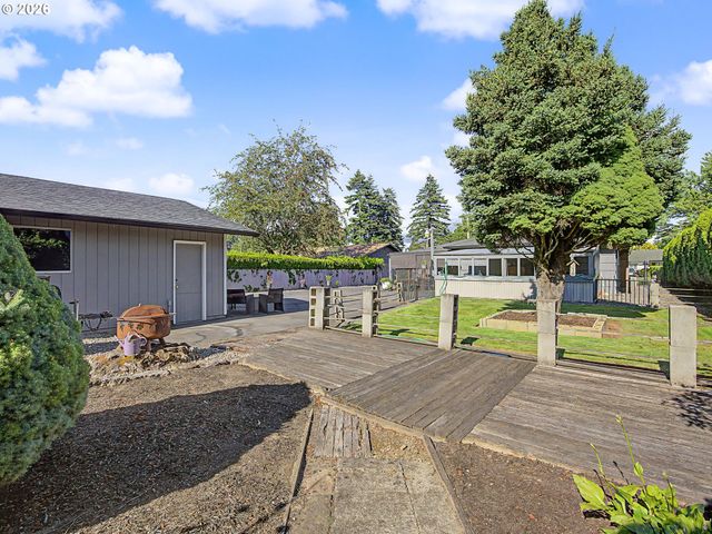 25 Ne 192nd Ave, Portland, OR 97230