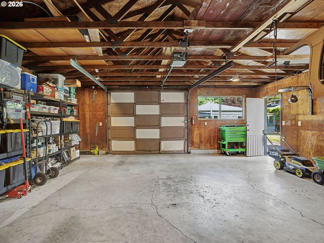 25 Ne 192nd Ave, Portland, OR 97230