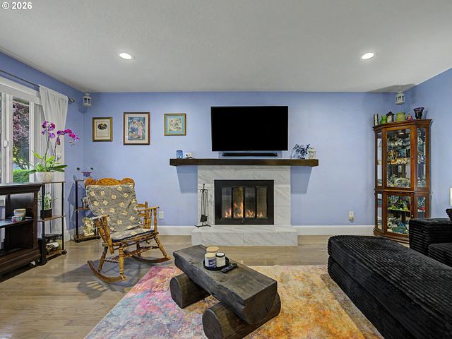 25 Ne 192nd Ave, Portland, OR 97230