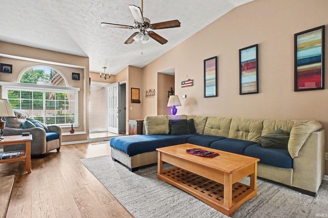 604 Chauncey Court, Mishawaka, IN 46545