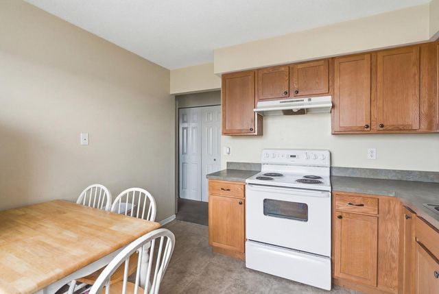 2269 11th Avenue E, North Saint Paul, MN 55109